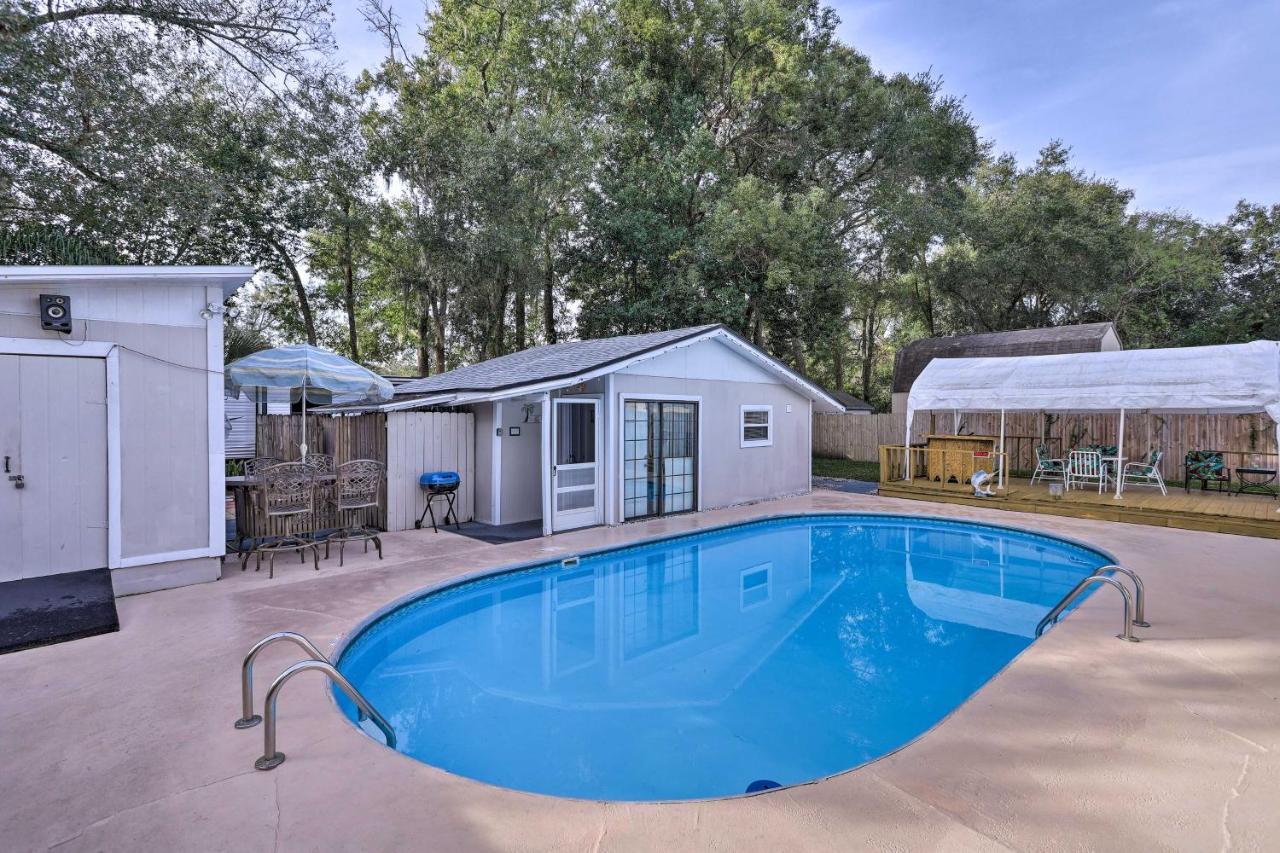Holiday home Fern Park Pool House With Private Patio And Fire Pit! Orlando