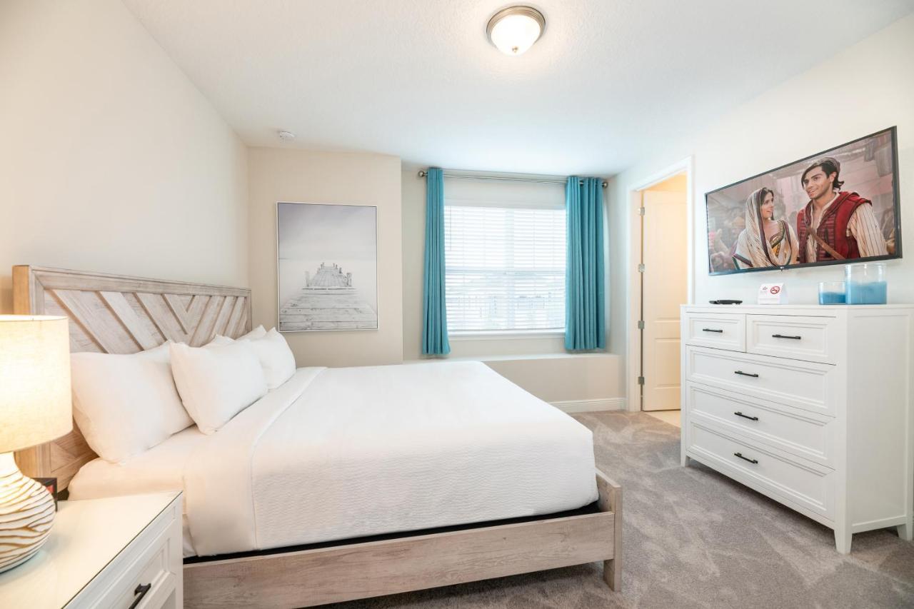 Vibrant By Rentyl With Air Hockey Table And Water Park Access, Near - 465s Holiday home