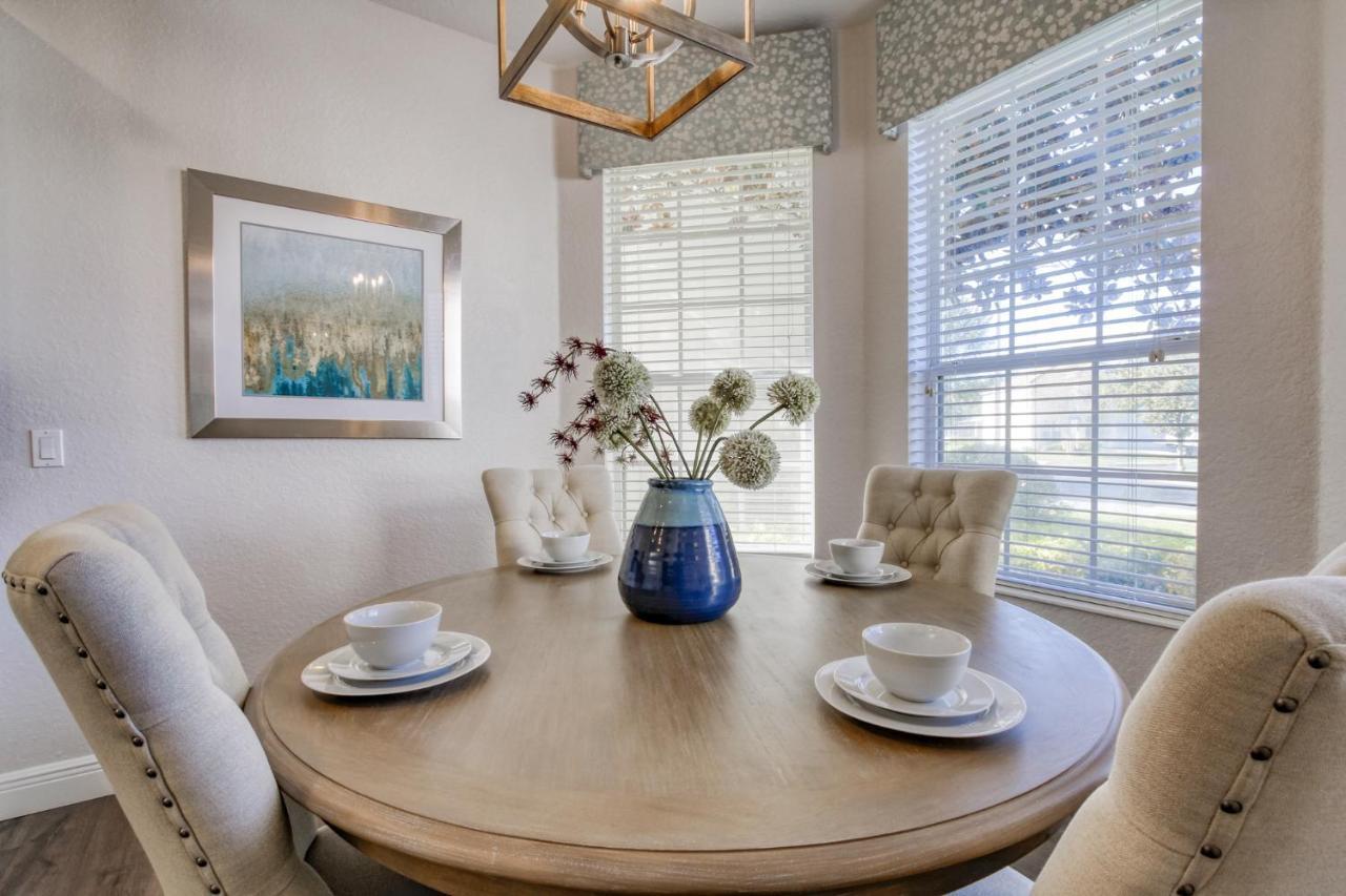 Daze - 5 Bed Windsor Hills Pool Holiday home