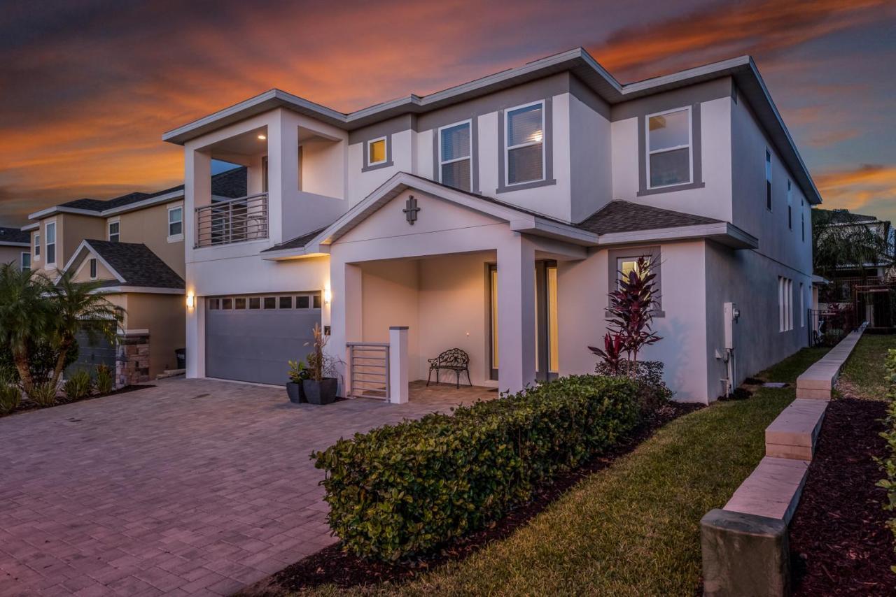 Amazing With Game And Private Pool Near By Rentyl - 7649w Orlando