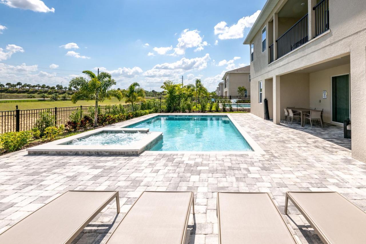 Inviting By Rentyl With Movie Theater, Pool Table And Theme Near - 332s Holiday home Orlando