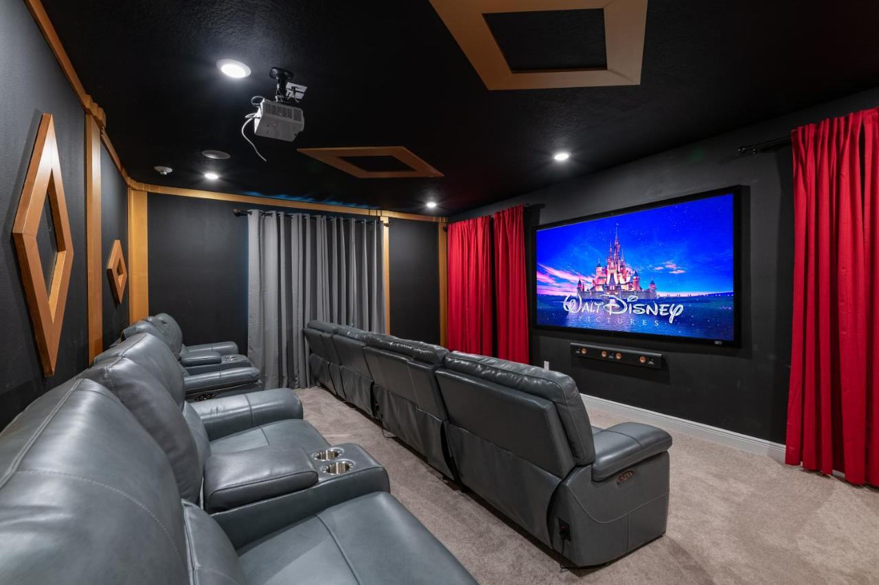 Inviting By Rentyl With Movie Theater, Pool Table And Theme Near - 332s Holiday home