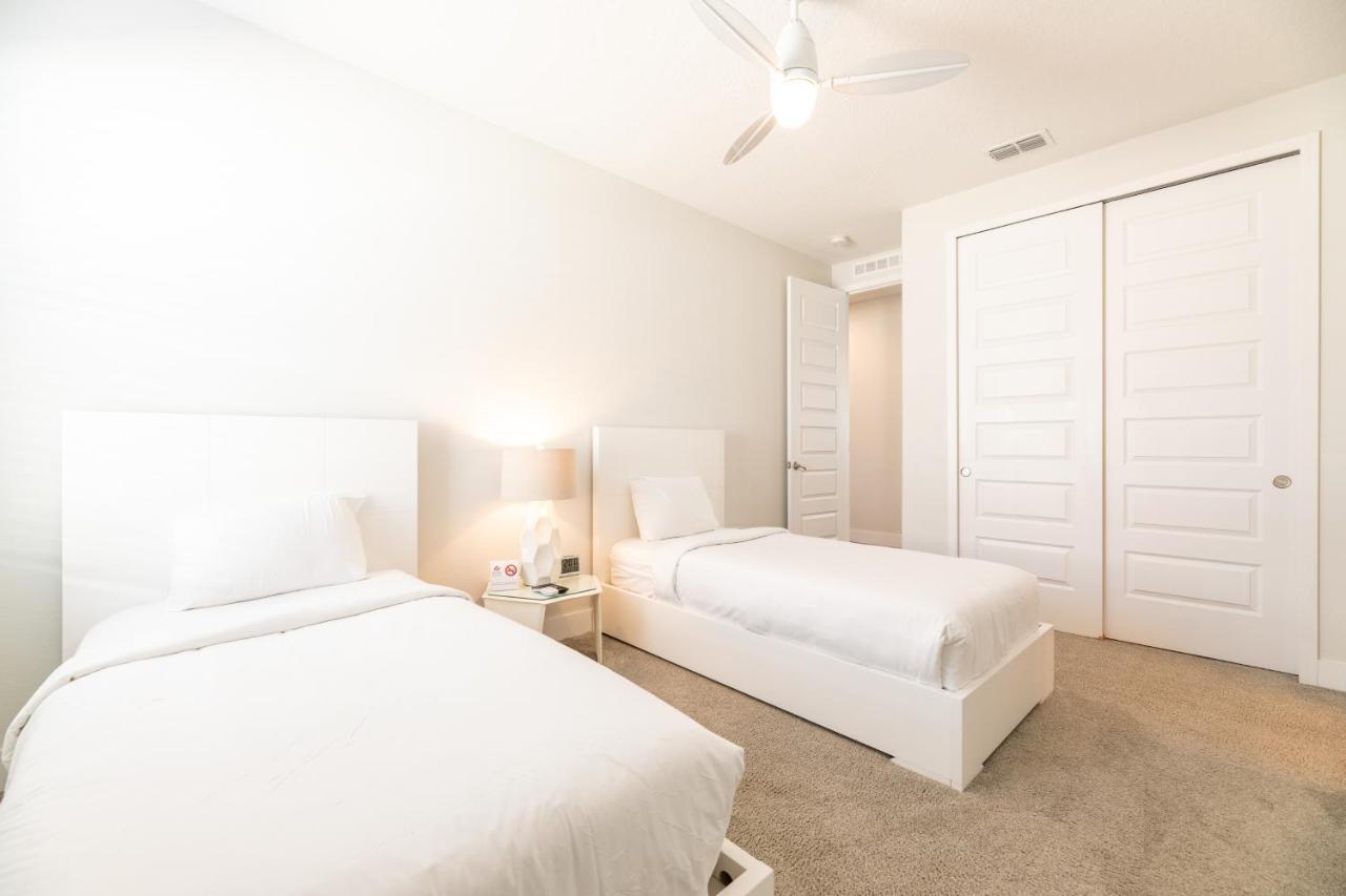 Amazing With Game And Private Pool Near By Rentyl - 7649w Holiday home