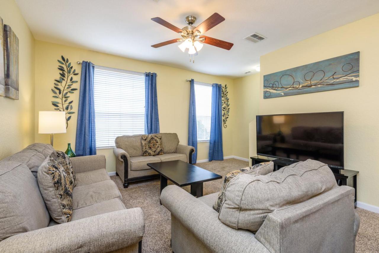 Vista Cay Direct Townhomes By Millennium Management *