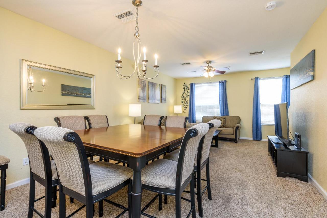Vista Cay Direct Townhomes By Millennium Management Hunters Creek