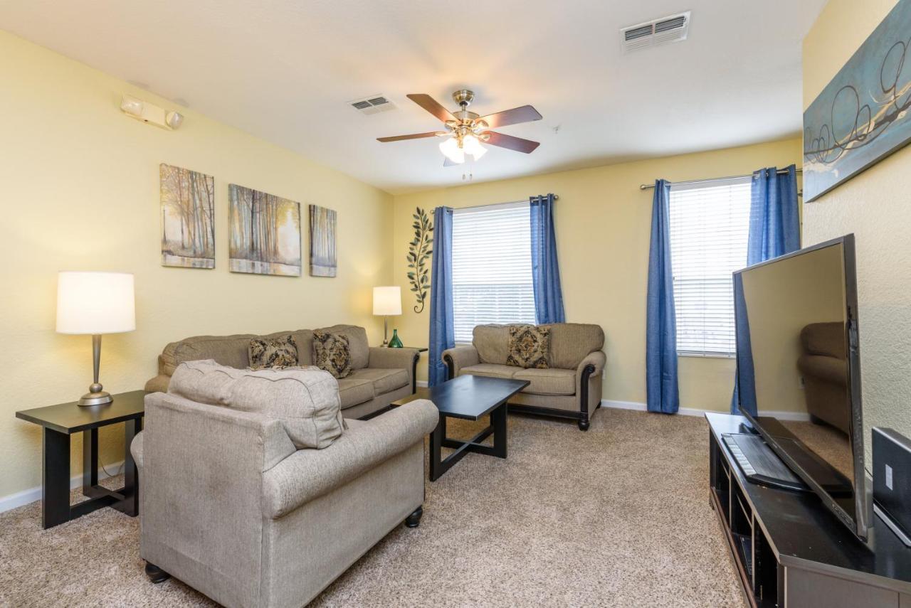 Vista Cay Direct Townhomes By Millennium Management *