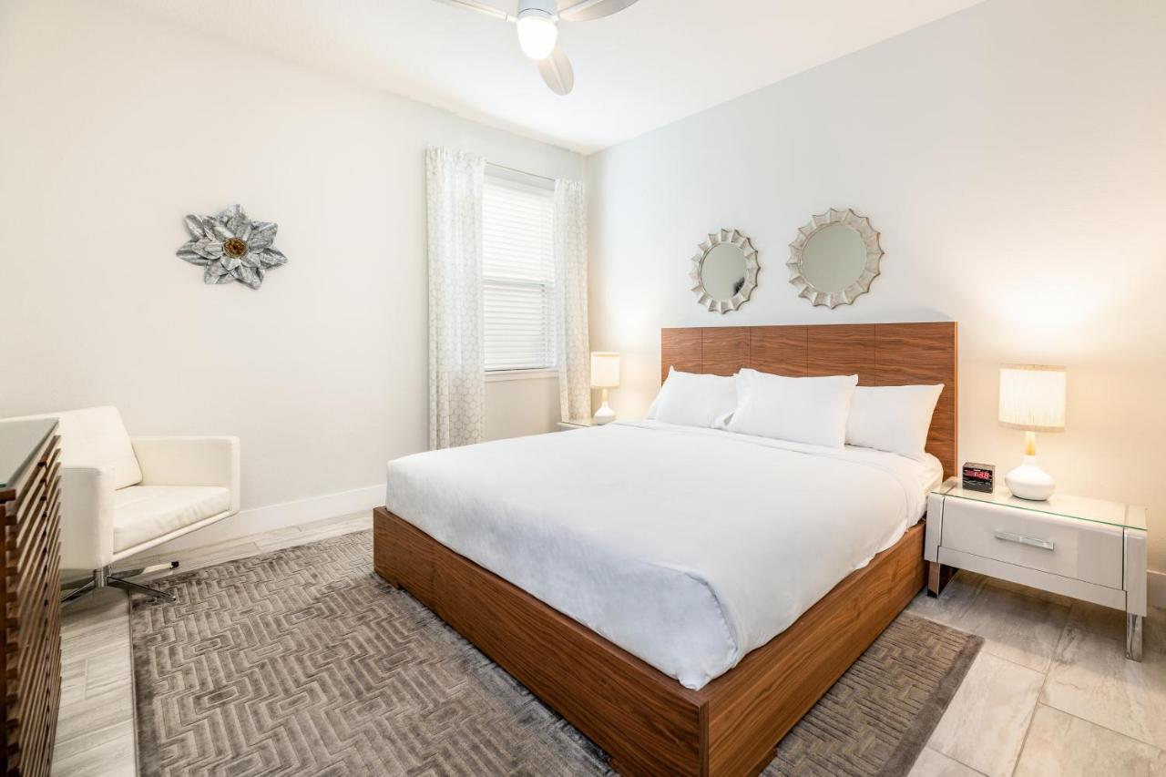 Amazing With Game And Private Pool Near By Rentyl - 7649w Holiday home