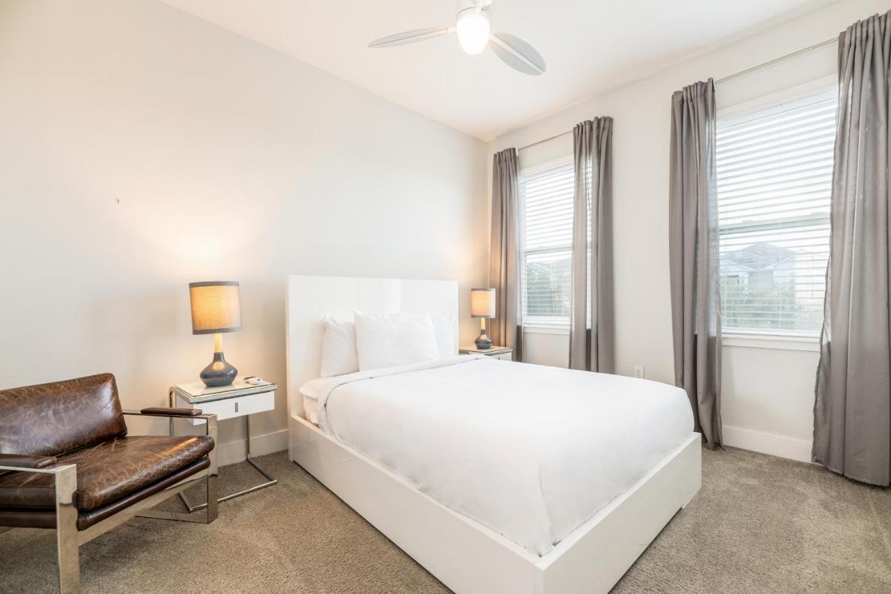 Amazing With Game And Private Pool Near By Rentyl - 7649w Holiday home *