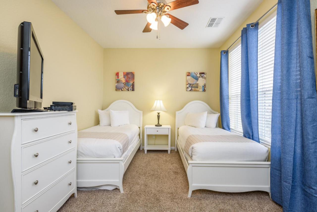 Holiday home Vista Cay Direct Townhomes By Millennium Management Hunters Creek