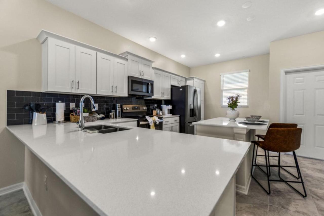 Storey By Shine Holiday home Orlando