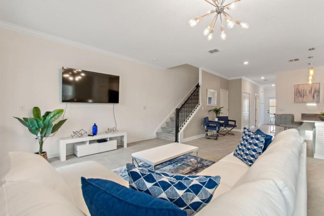 Storey By Shine Orlando