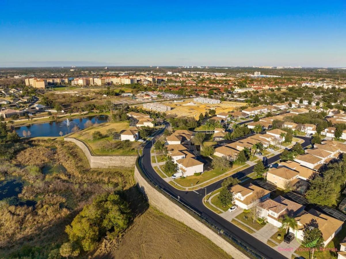 Villa Facing The Lake, Corner Beauty W Pool -2mi To Disney - Grand Opening Orlando