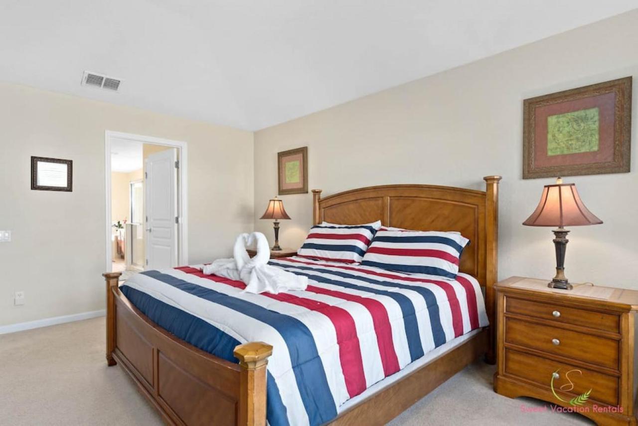 Facing The Lake, Corner Beauty W Pool -2mi To Disney - Grand Opening Villa *