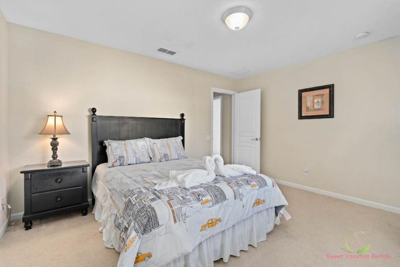 Facing The Lake, Corner Beauty W Pool -2mi To Disney - Grand Opening Villa *