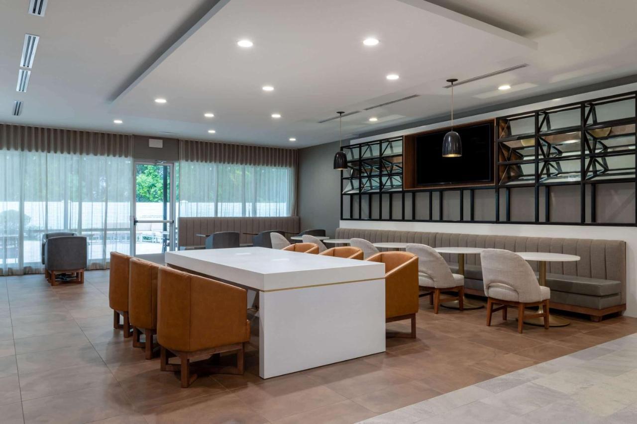 Wyndham Garden Airport - Free Airport Shuttle 3* Orlando