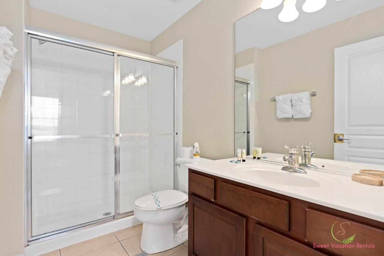 Facing The Lake, Corner Beauty W Pool -2mi To Disney - Grand Opening Villa Orlando