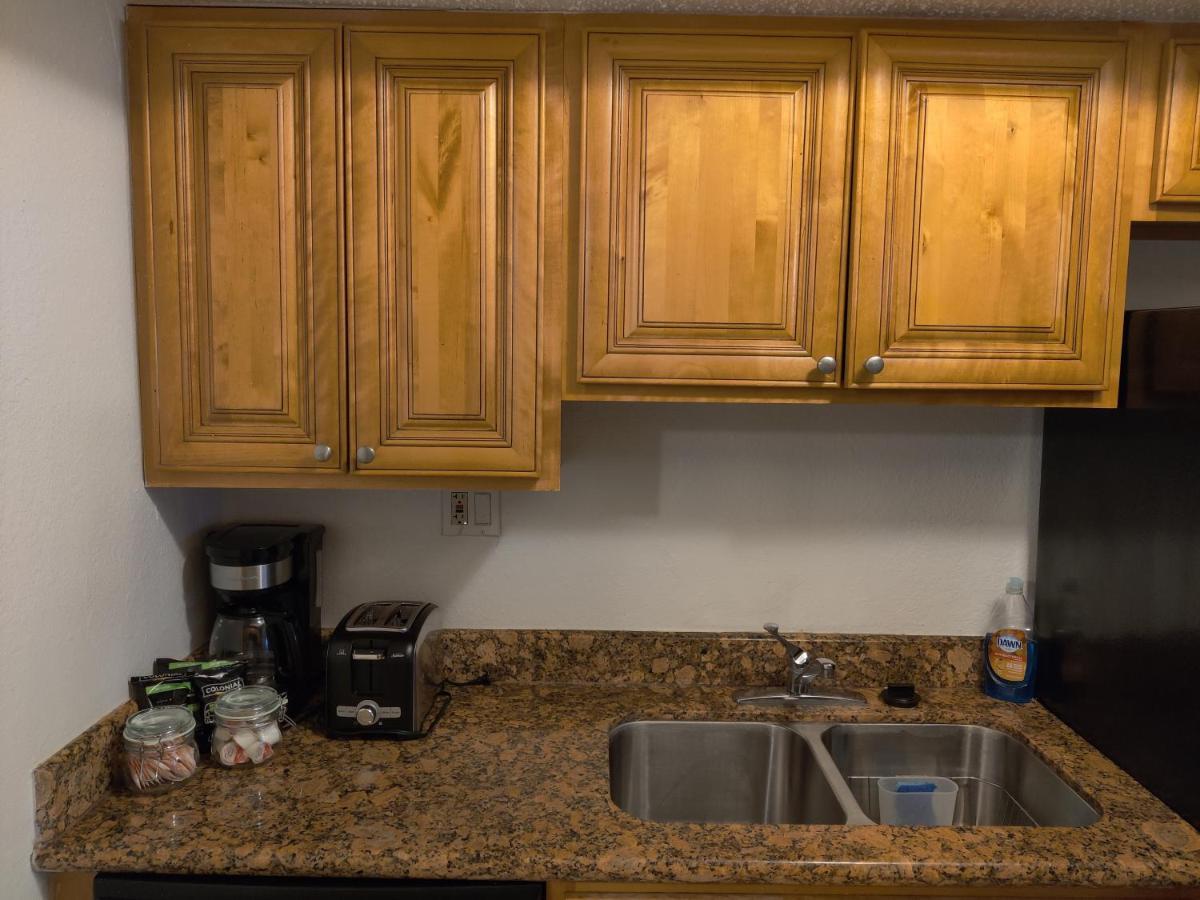 Apartment Centauri Vacation Rentals: 2-bedroom Getaway With Free Parking