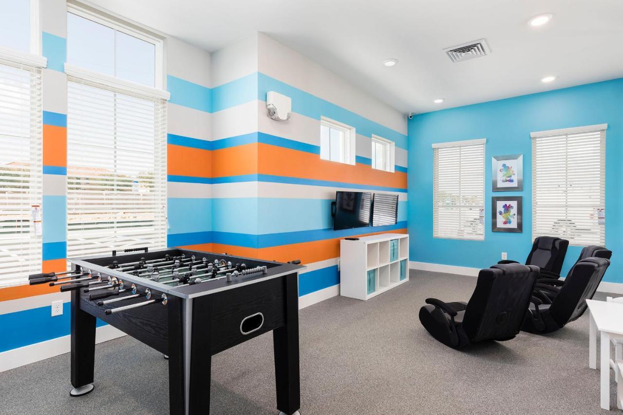4 Bedroom 4 Ba 5min To Disneyworld 1804ft² Gym