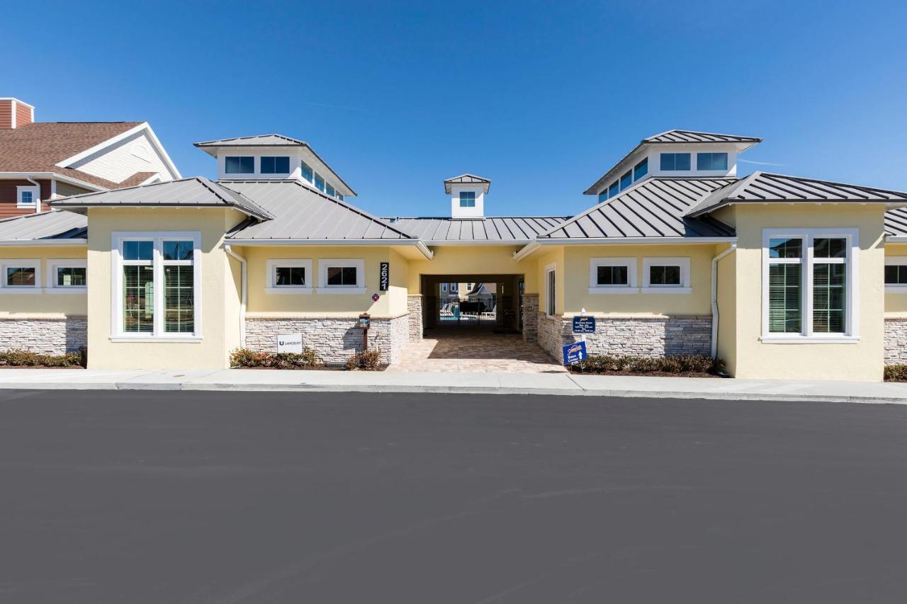 4 Bedroom 4 Ba Self Check-in Bbq & Full Kitchen Holiday home Orlando