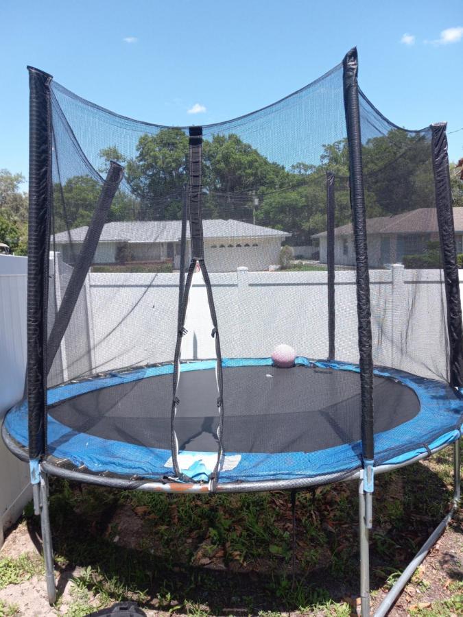 Holiday home Renovated Pool Home With Game Room, Just 8 Miles To Disney And Universal!!! Orlando