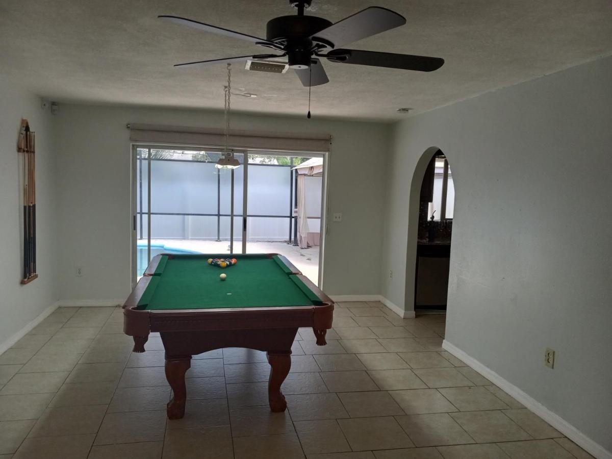 Holiday home Renovated Pool Home With Game Room, Just 8 Miles To Disney And Universal!!! *