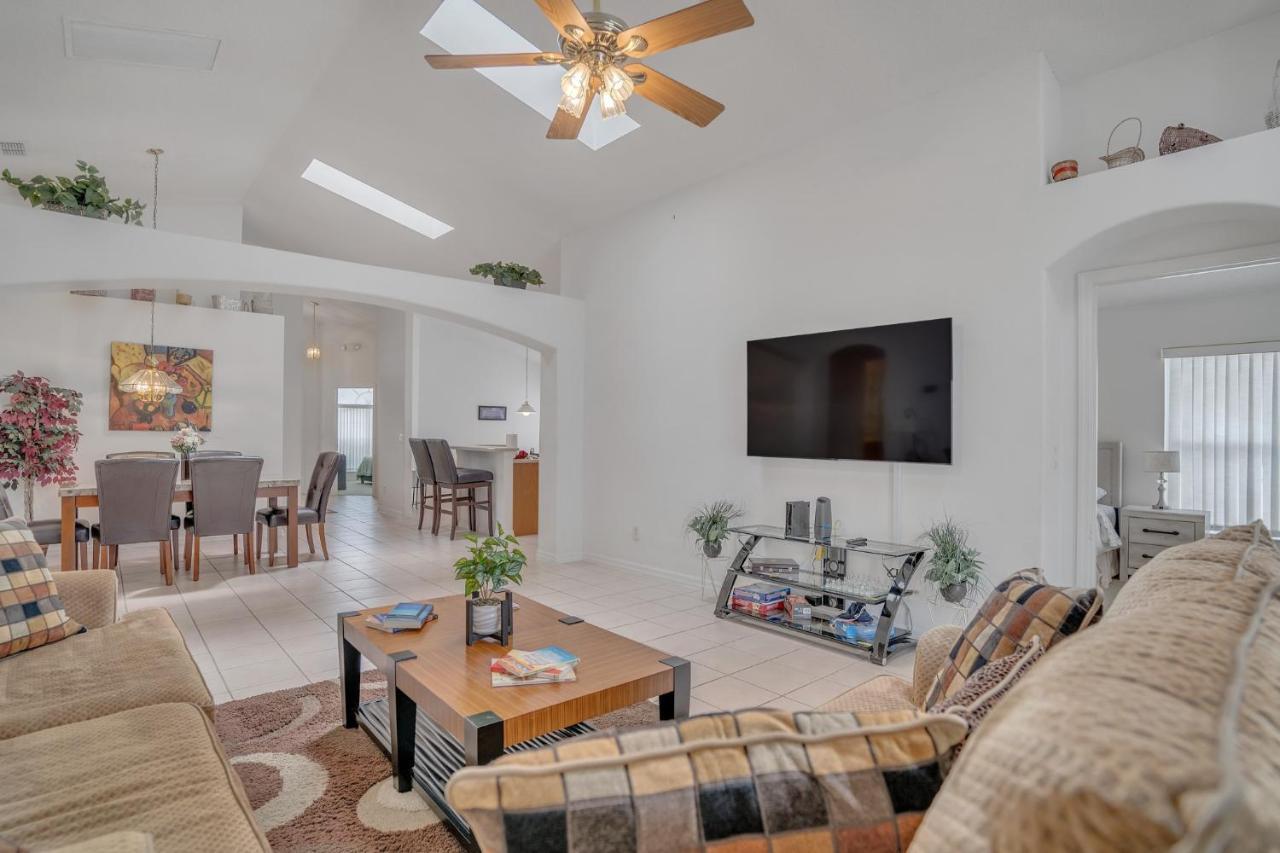 Beautiful Family Vacation With Private Pool, Close To Disney! Holiday home