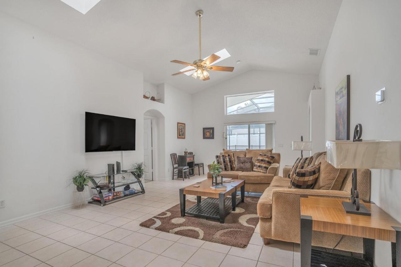Beautiful Family Vacation With Private Pool, Close To Disney! *