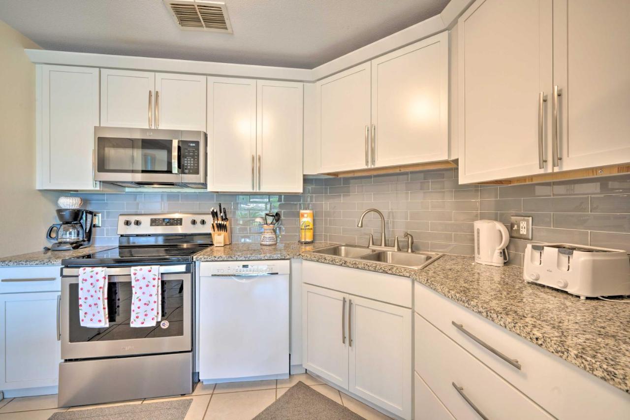 Kissimmee With Pool And Game Room, 5 Mi To Parks! Holiday home *