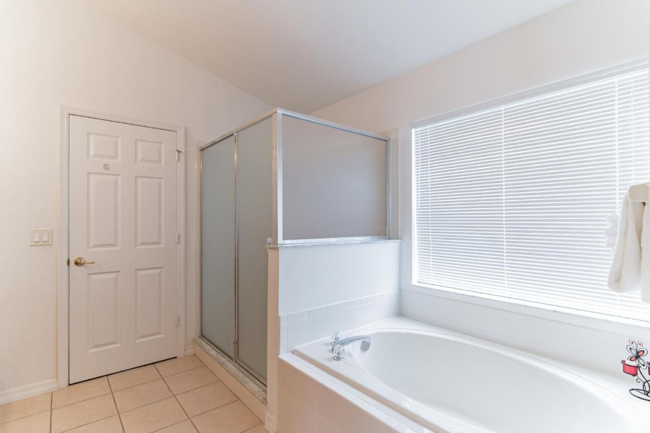 Beautiful Family Vacation With Private Pool, Close To Disney! Holiday home *