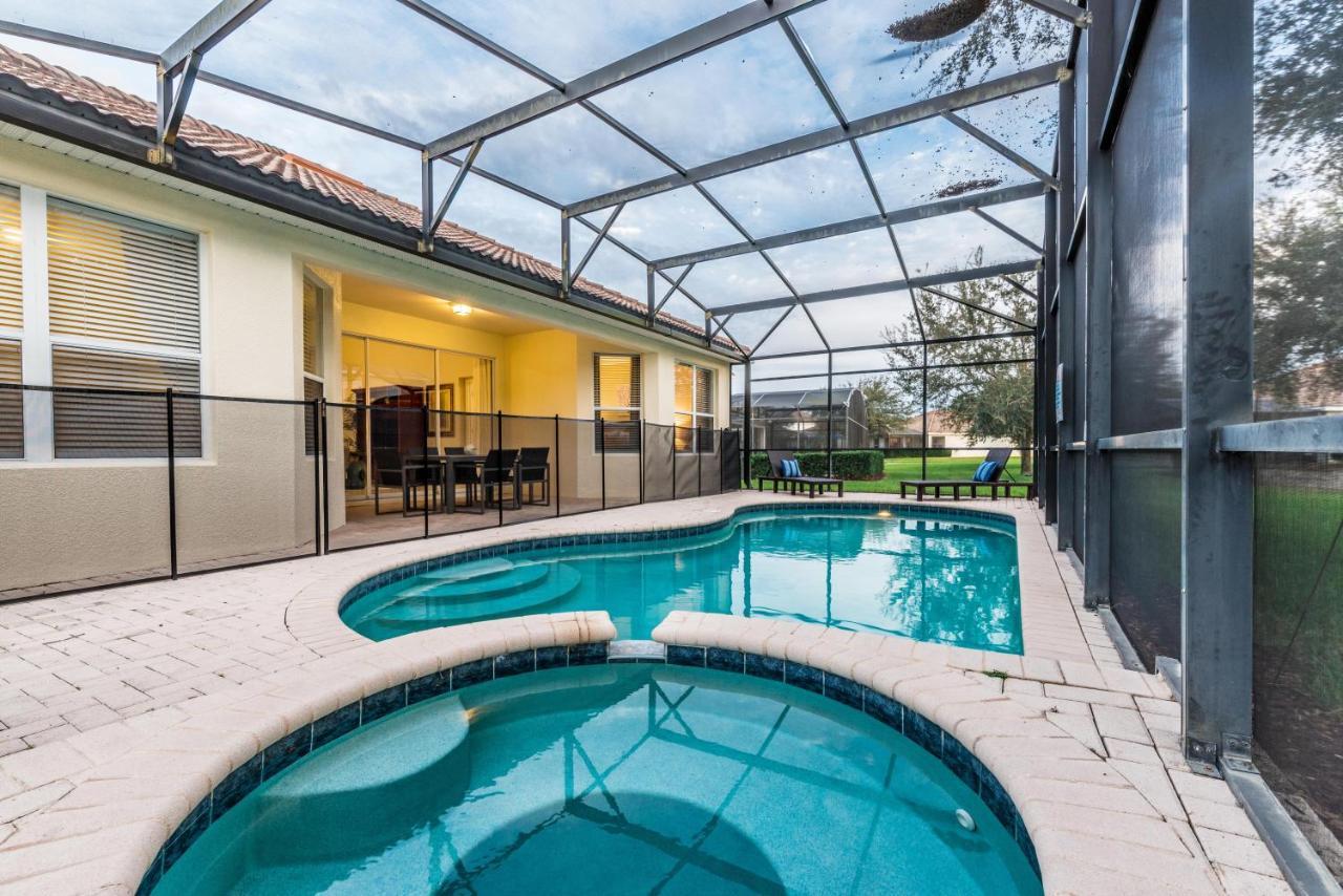 Spacious Wprivate Poolspa & Free Waterpark