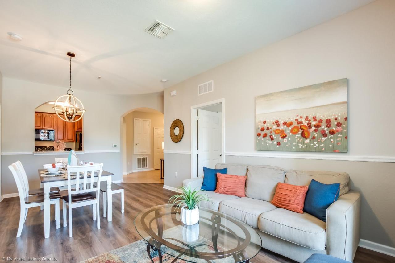 Spacious Vista Cay Condo, Near Pool *