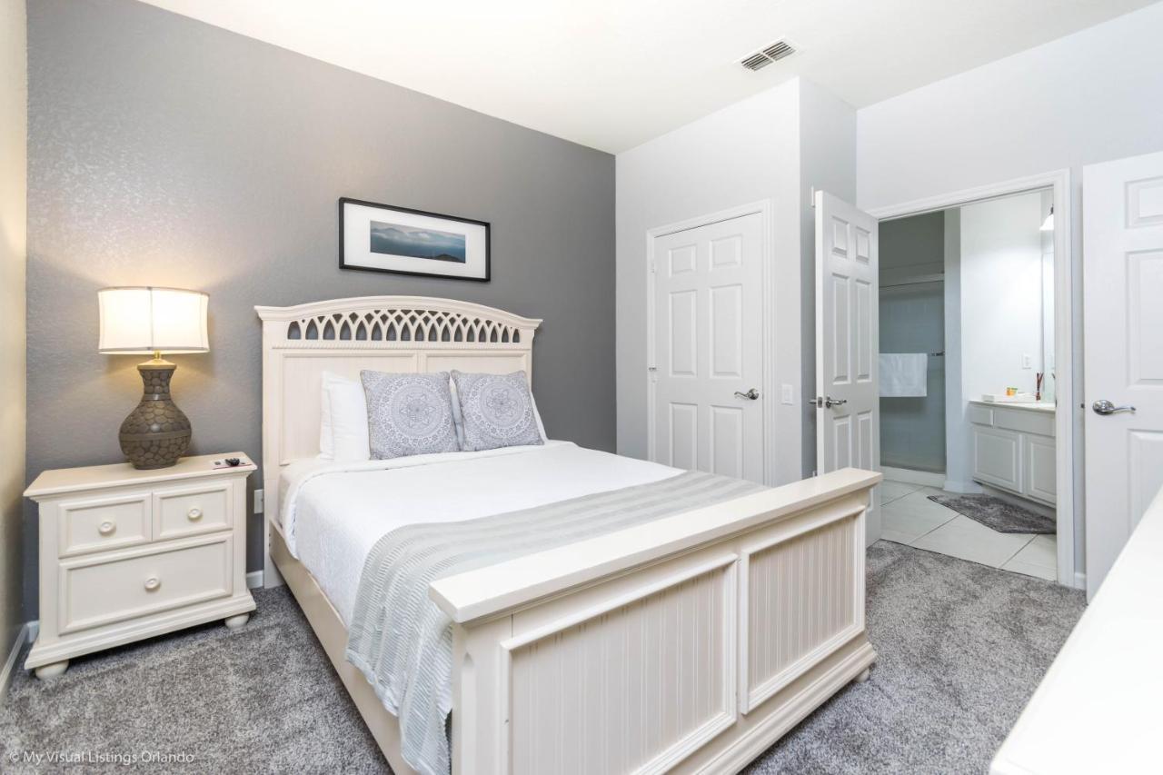 2nd Floor Vista Cay W Private Balcony *
