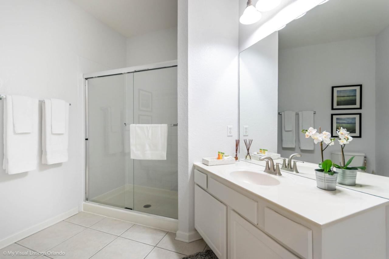2nd Floor Vista Cay W Private Balcony Apartment