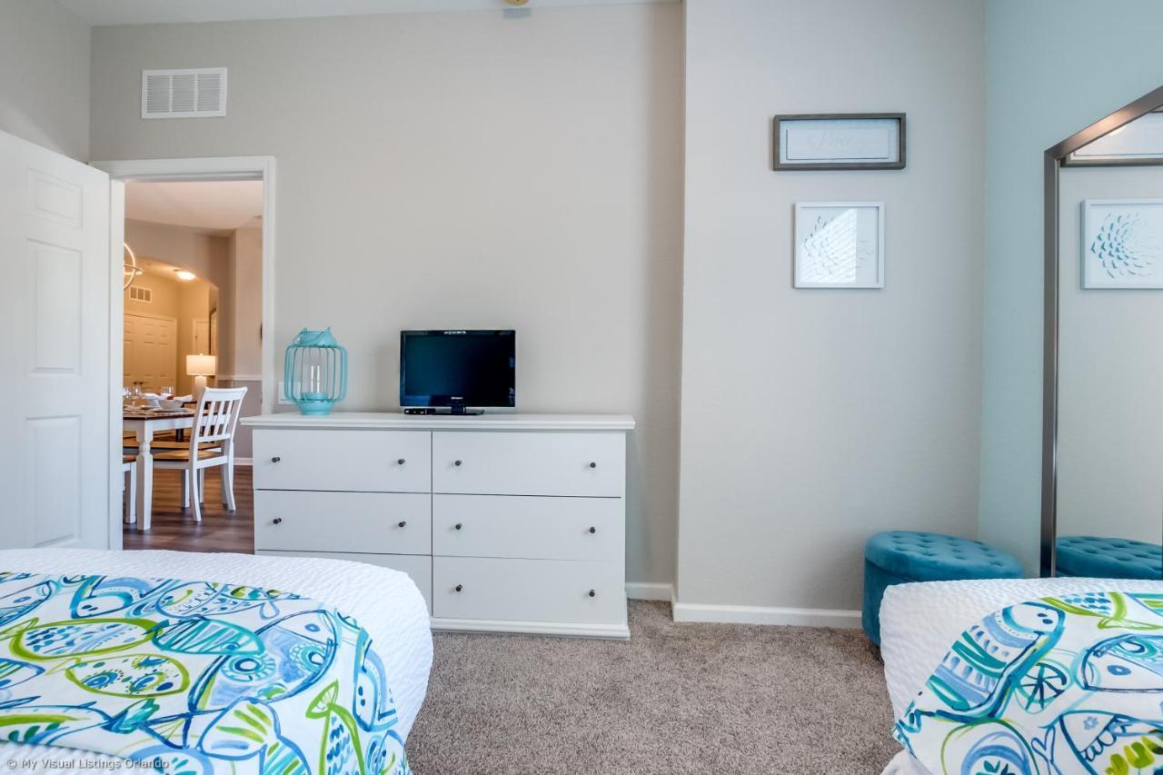 Spacious Vista Cay Condo, Near Pool *