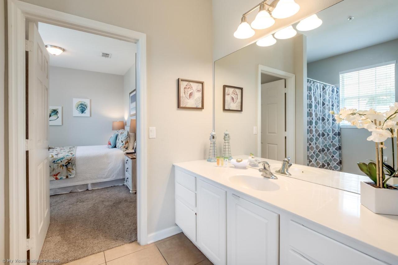Spacious Vista Cay Condo, Near Pool Apartment Orlando