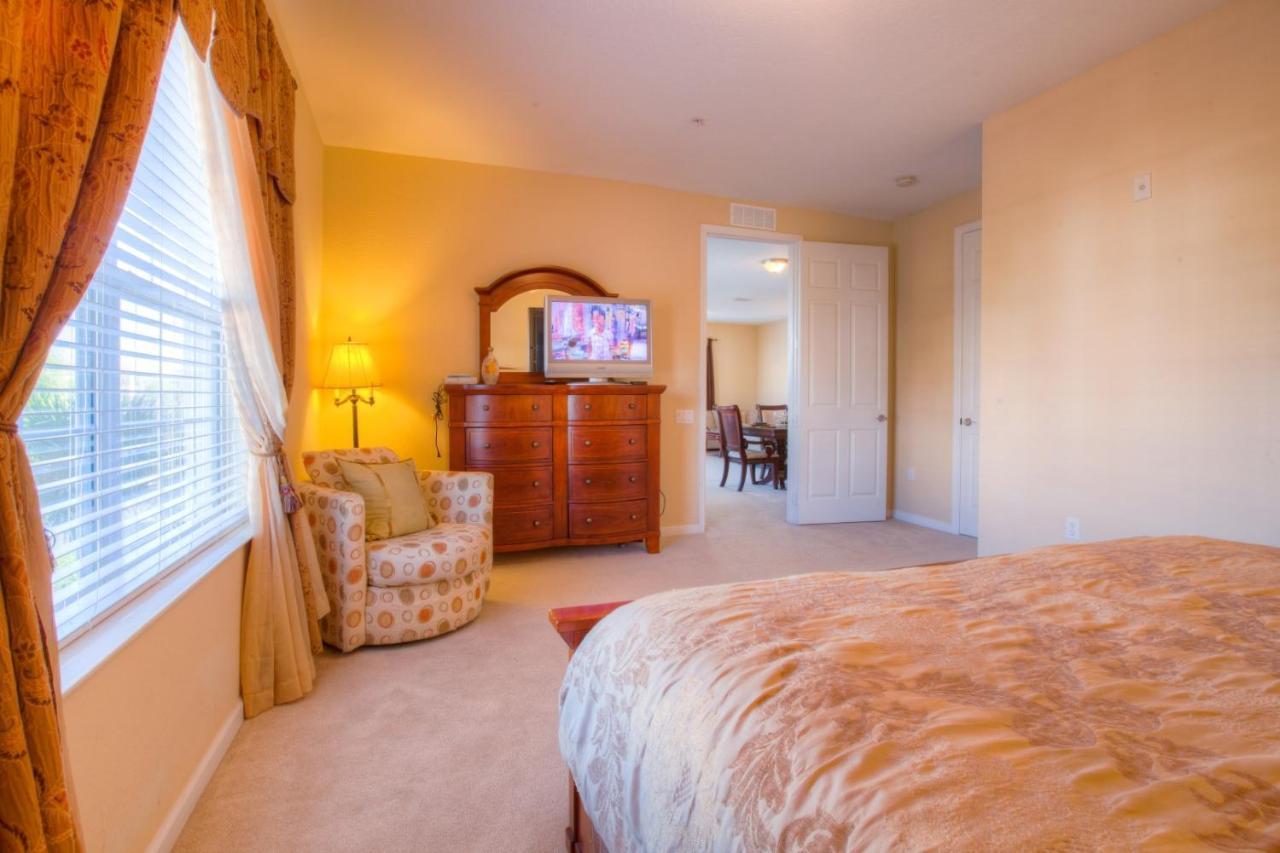 Lovely Third-floor Vista Cay * Orlando