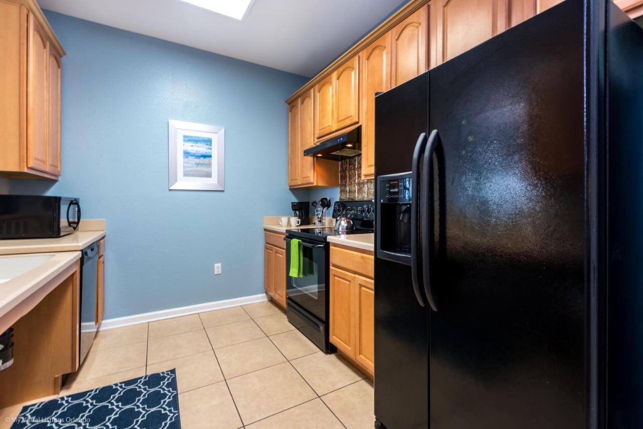 Apartment Stunning Top-floor Condo, Next To Clubhouse *