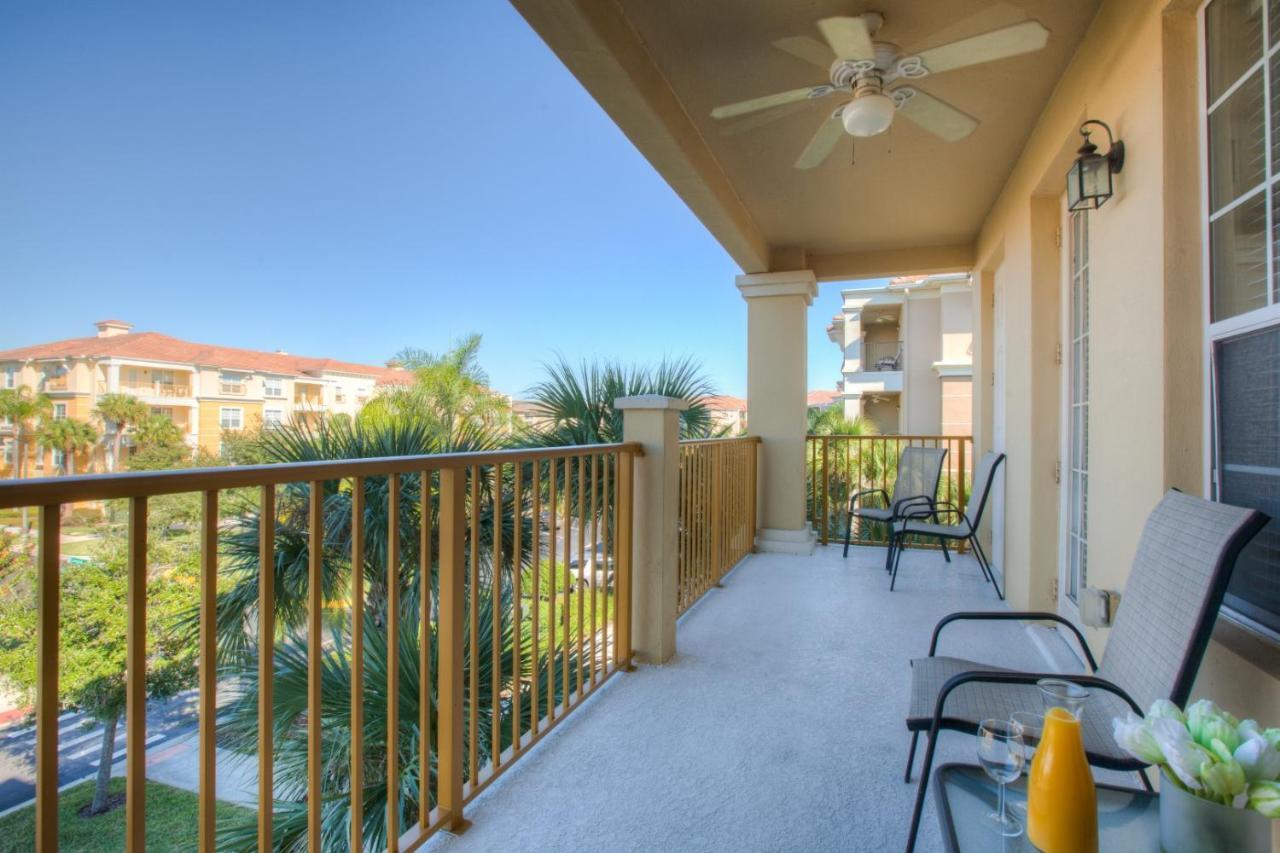 Lovely Third-floor Vista Cay Apartment Orlando
