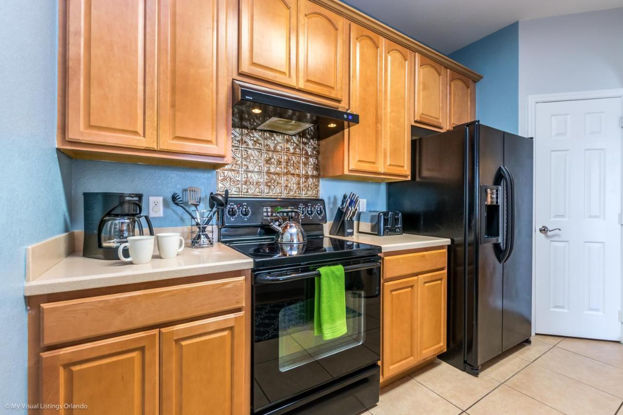 Stunning Top-floor Condo, Next To Clubhouse Apartment *