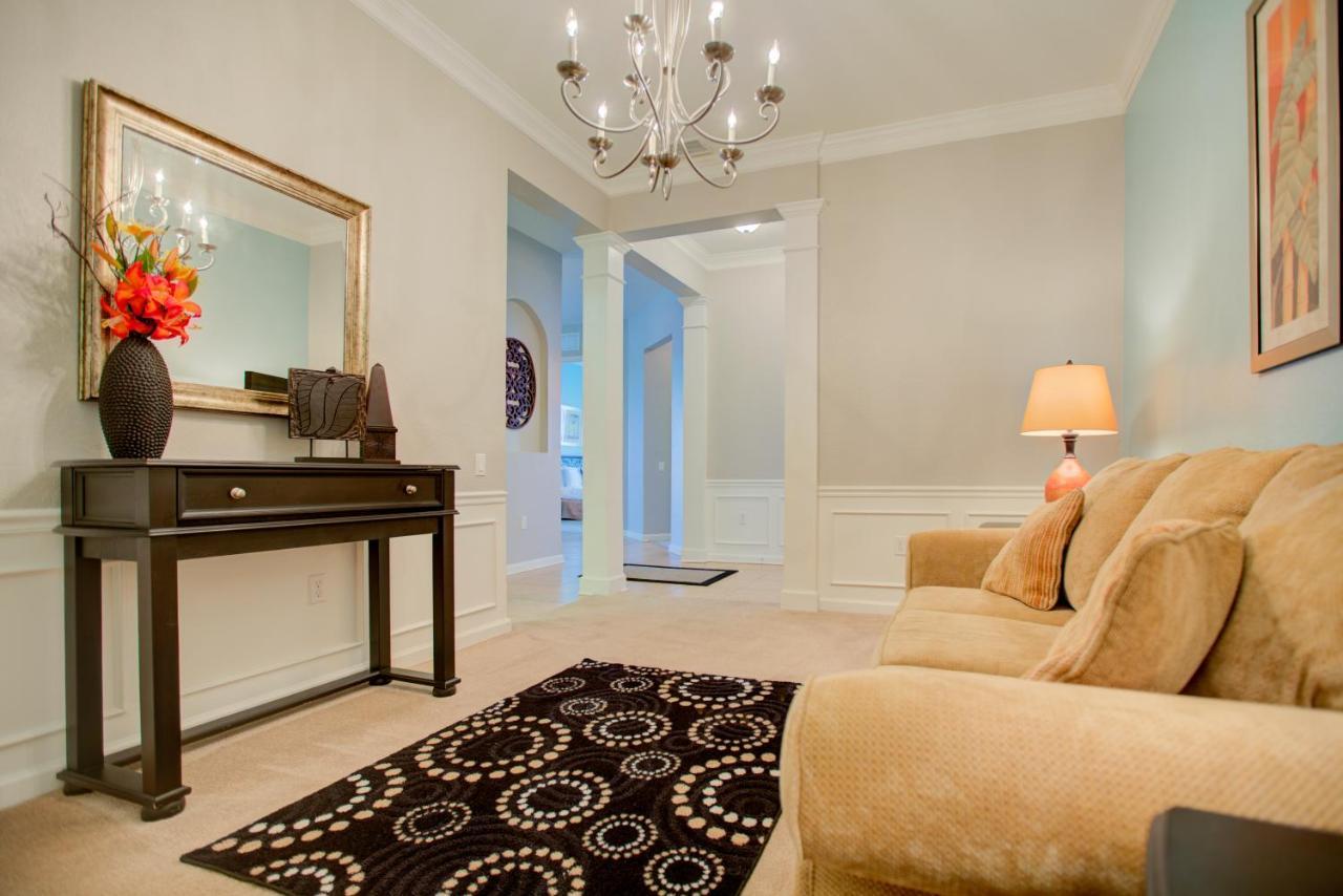 Top-floor Luxurious Lakeview Orlando