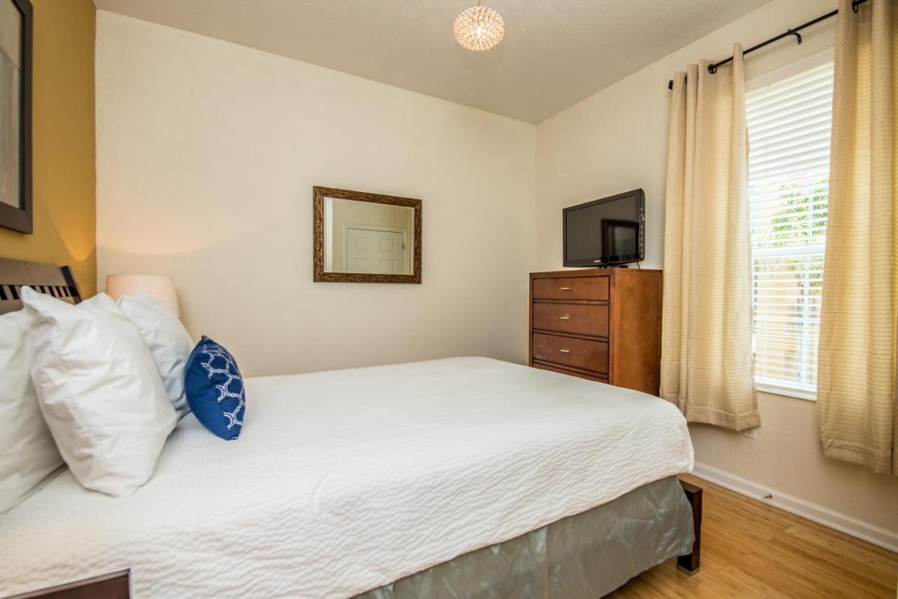 Apartment Luxurious W Modern Design, Near *