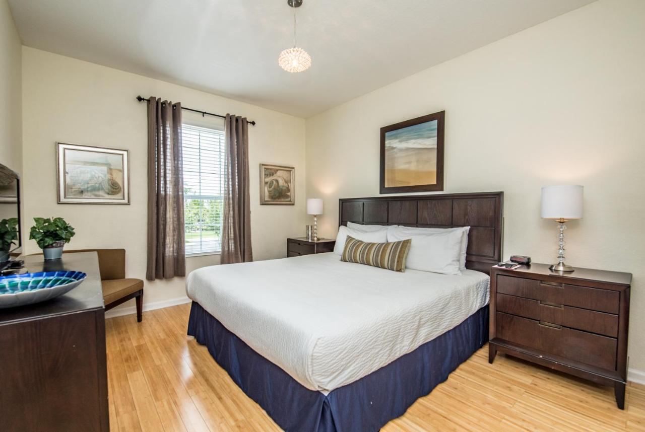 Luxurious W Modern Design, Near Apartment *