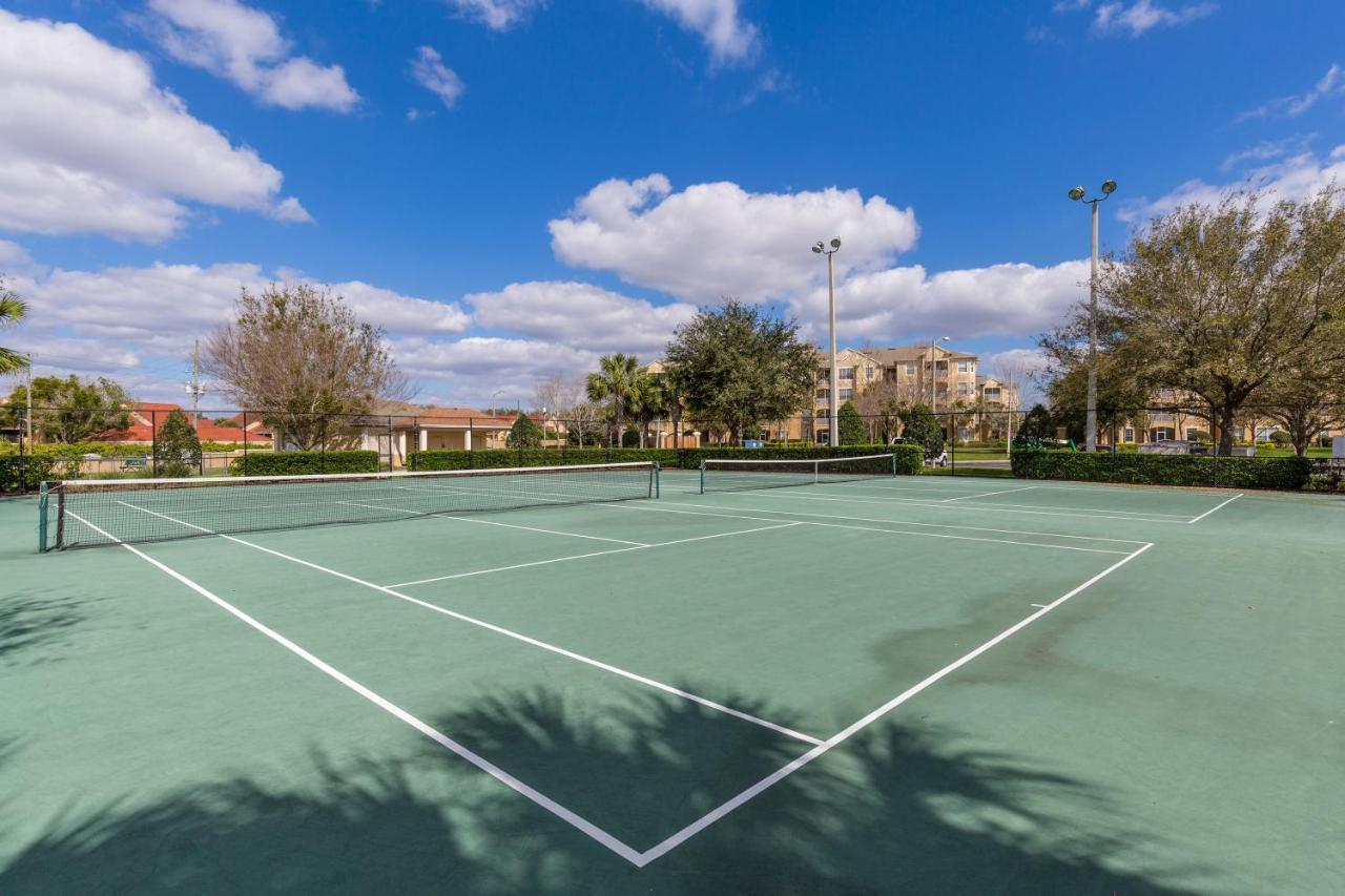 Updated Lakeview Condo, Minutes From Orlando