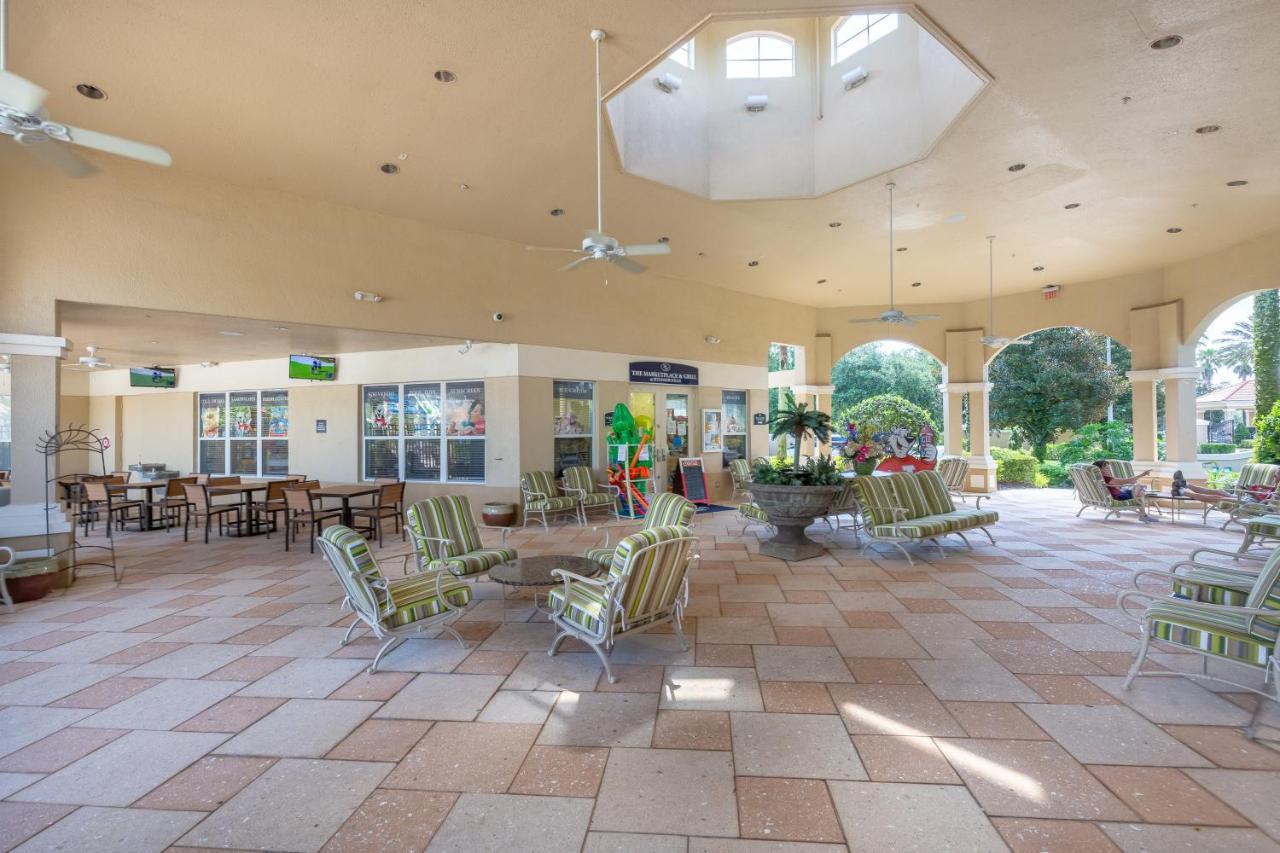 Updated Lakeview Condo, Minutes From Orlando