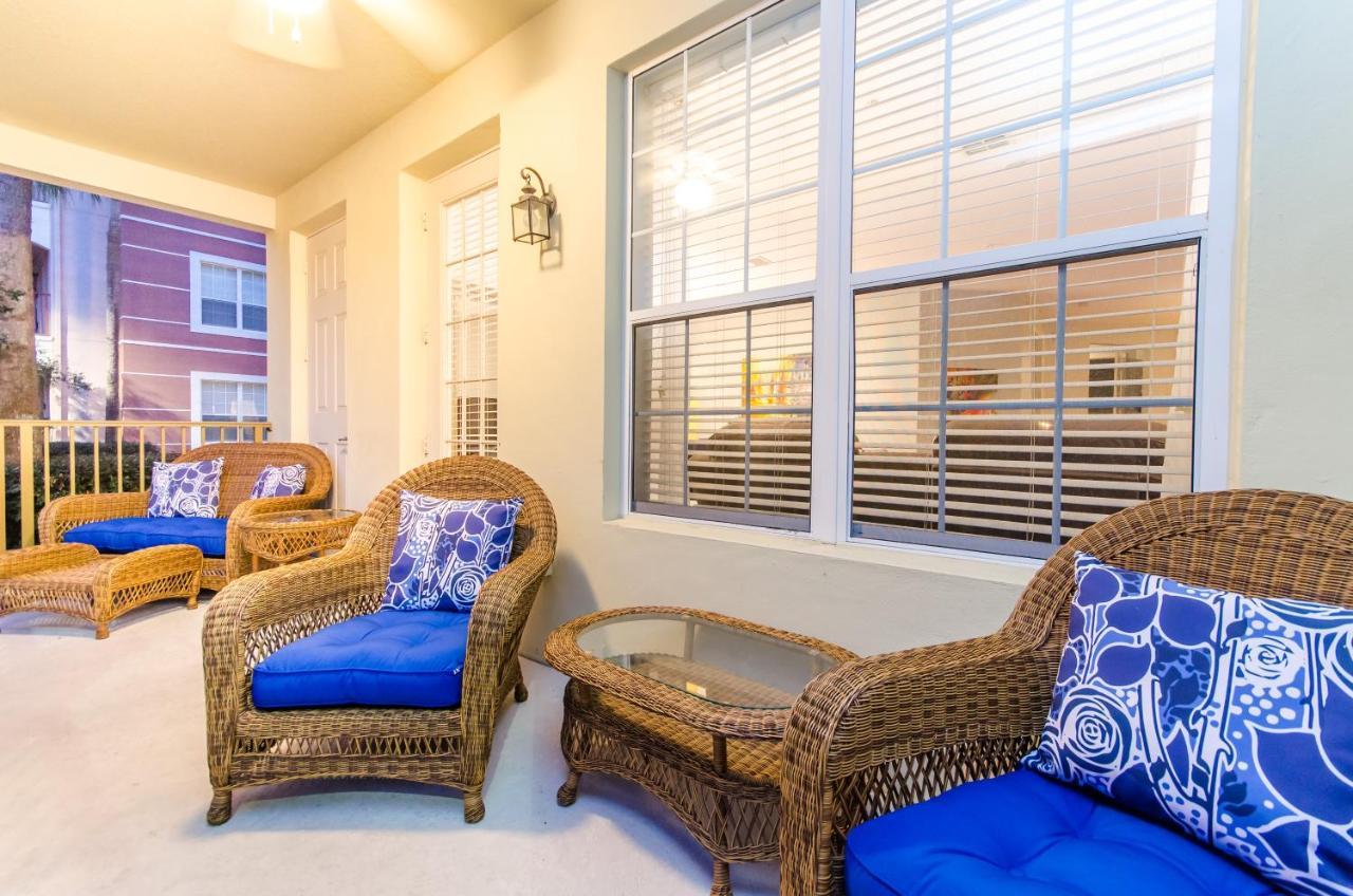 Spacious In Vista Cay Luxury Awaits Apartment