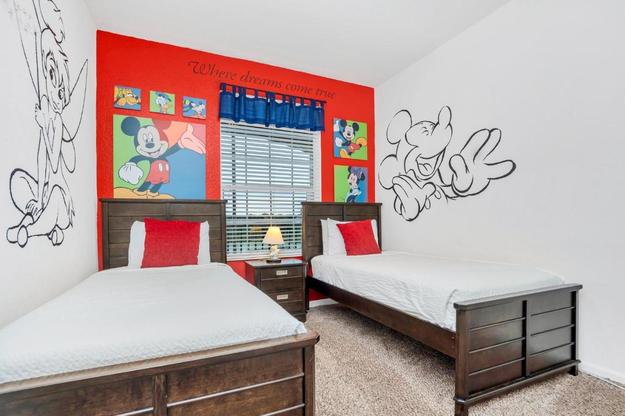 Updated Lakeview Condo, Minutes From Apartment