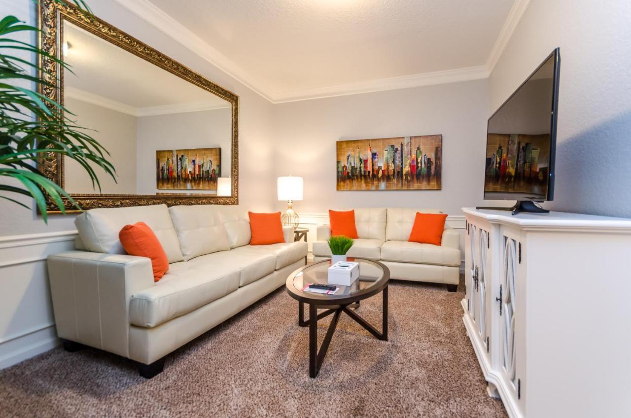 Spacious In Vista Cay Luxury Awaits Apartment *