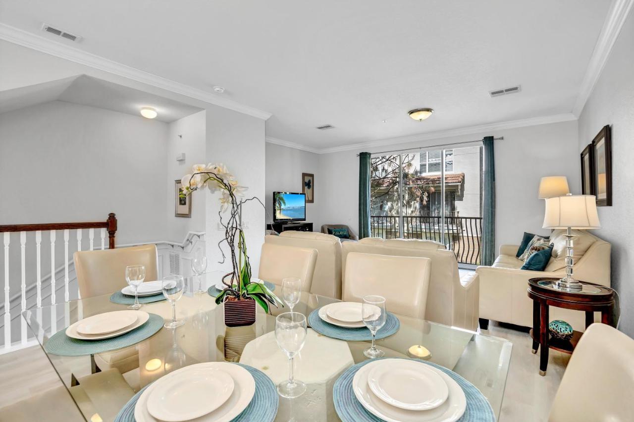 Newly Renovated Townhome, Near Universal & I-drive * Orlando
