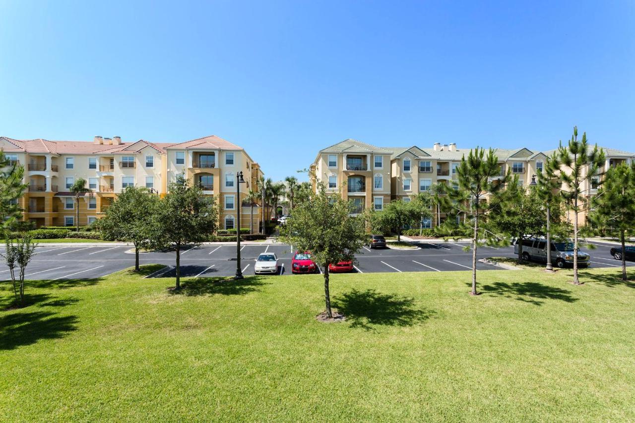 3-story Townhome At Vista Cay
