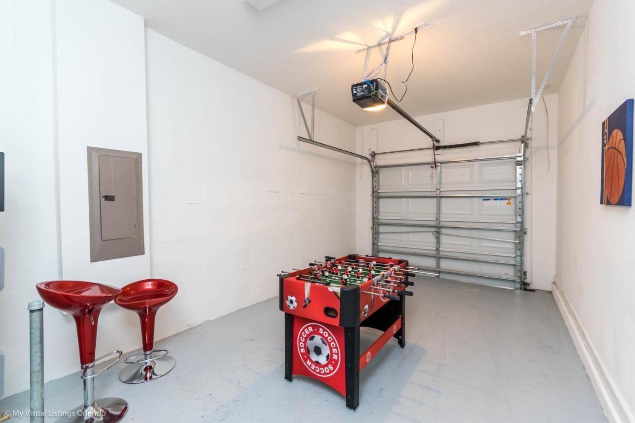Modern W Private Pool & Near Holiday home *